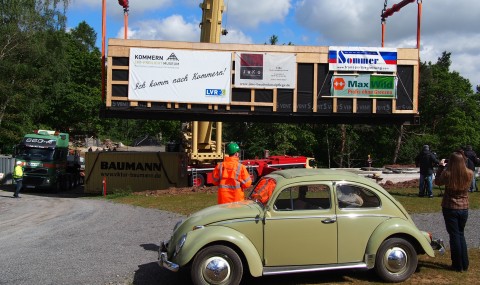 Das Quellehaus wird im Freilichtmuseum abgesetzt. Foto: LVR-Freilichtmuseum Kommern, Andrea Nowotny